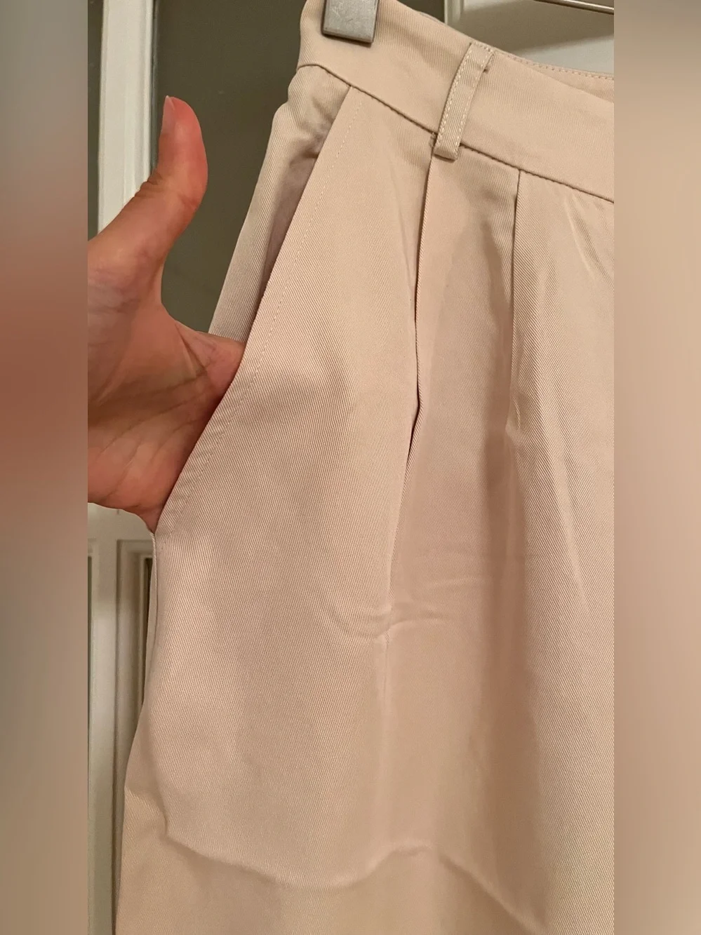Reformation loose leg pants, cream, 2 - Picture 6 of 7